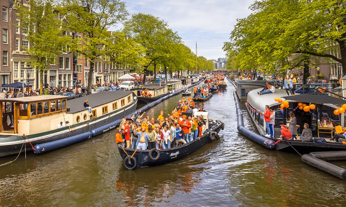 How to relocate to the Netherlands like a king (or queen!)