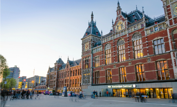 Strike may disrupt Amsterdam Central train services during Monday rush hour