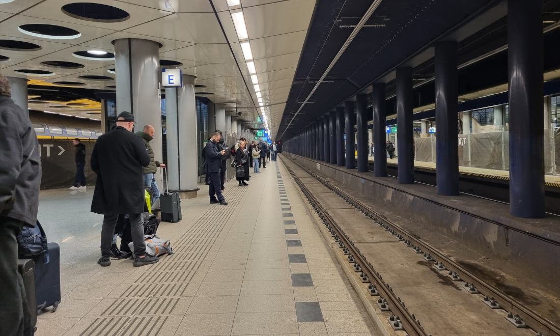 Work on Dutch railways to cause train disruptions around Schiphol from March 12