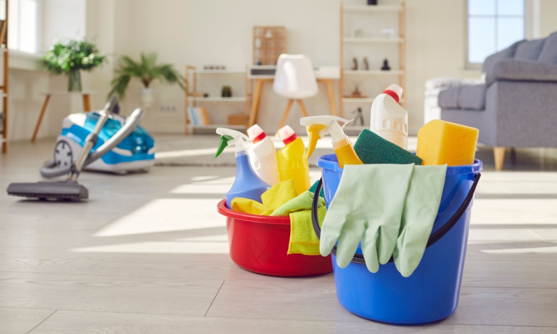 How to choose the right house cleaning service