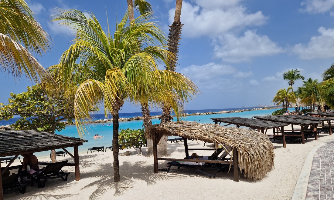 Visiting the Dutch Caribbean: Curaçao