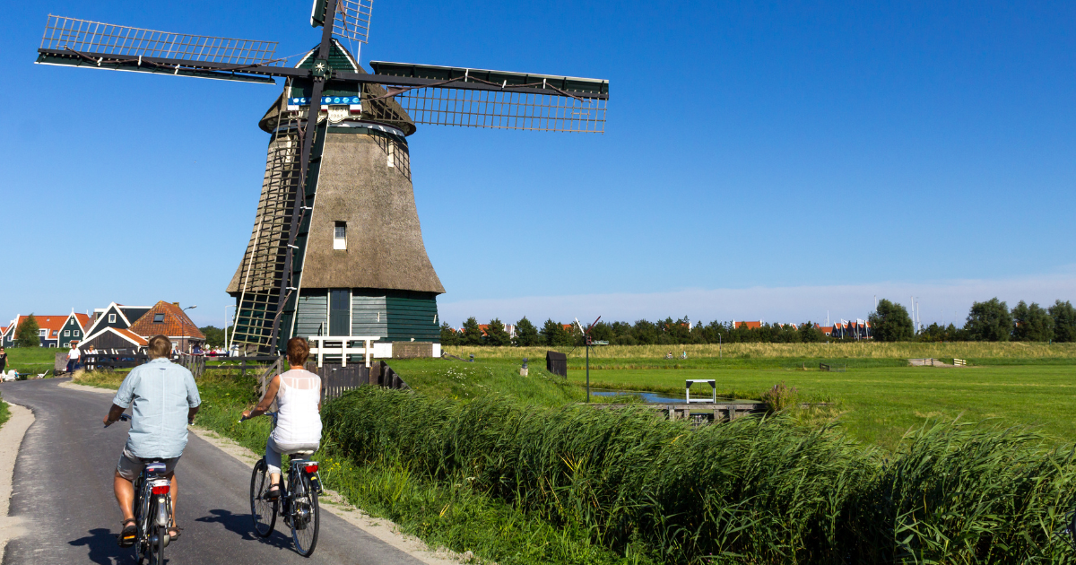 How to use Dutch public holidays in 2026 for a longer time off