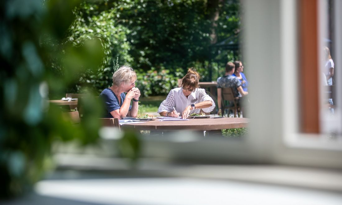 Use the six brain principles to learn a new language with Regina Coeli