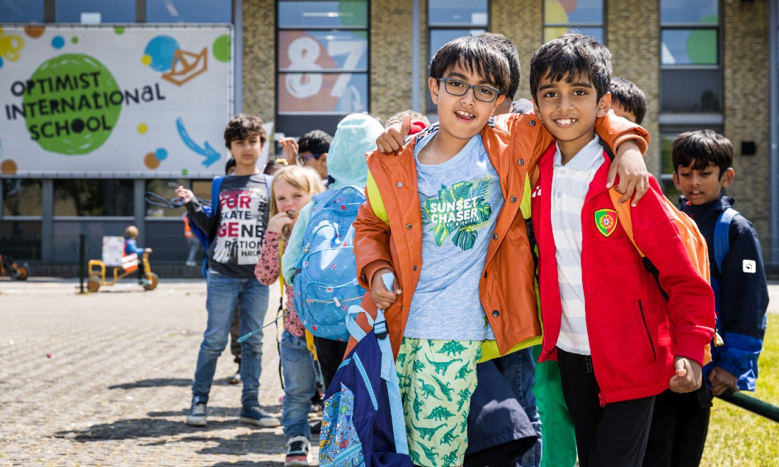 Stay international or go Dutch? Explore this primary school’s dual pathways