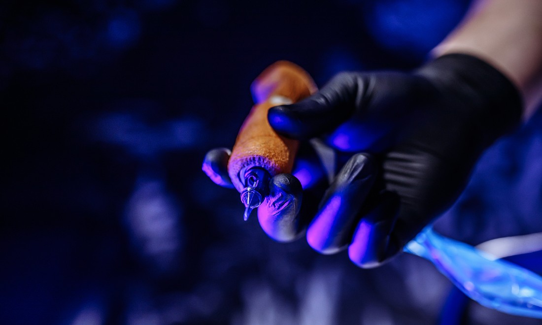 [Video] The world's first tattoo created remotely via 5G