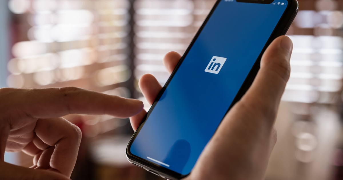 LinkedIn users in the Netherlands urged to block use of personal data for AI
