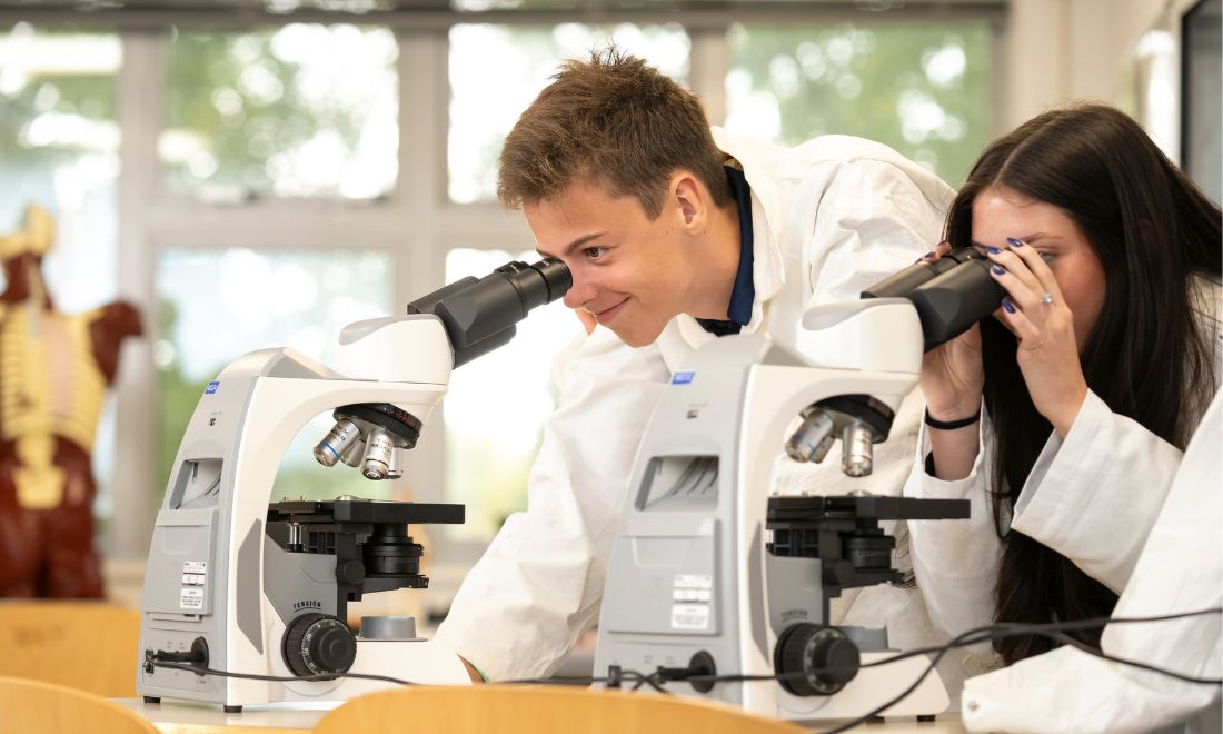 Discover the unique science programme at NAISR international school