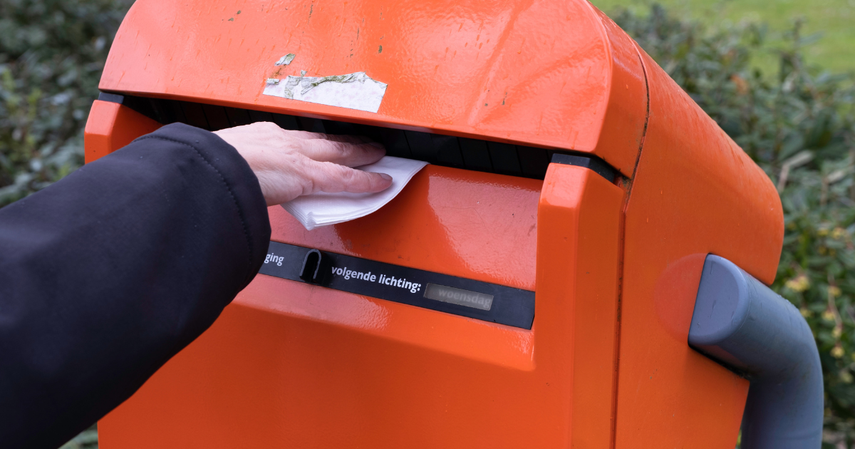 Mailing letters to Dutch addresses cheaper from Germany than the Netherlands