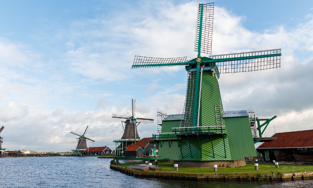 [Video] Stunning drone footage of the Zaanse Schans