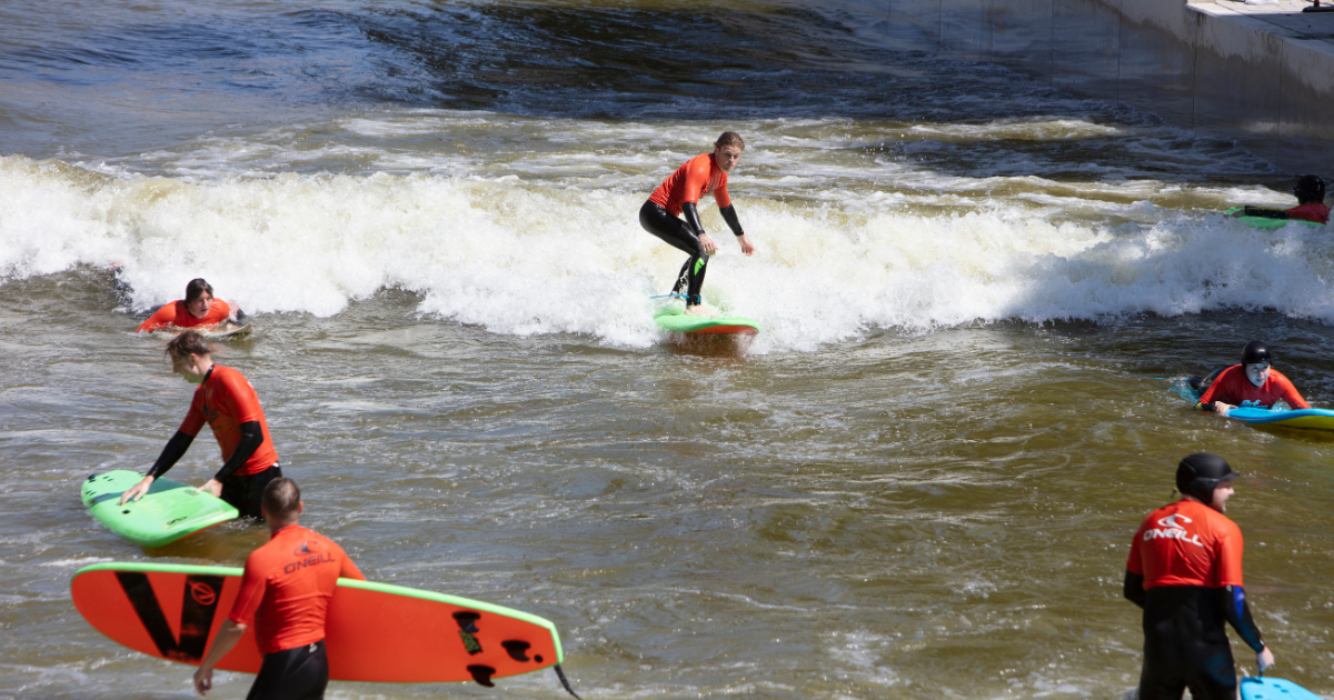 Surfing in the Dutch capital: Plans submitted for wave pool in Amsterdam