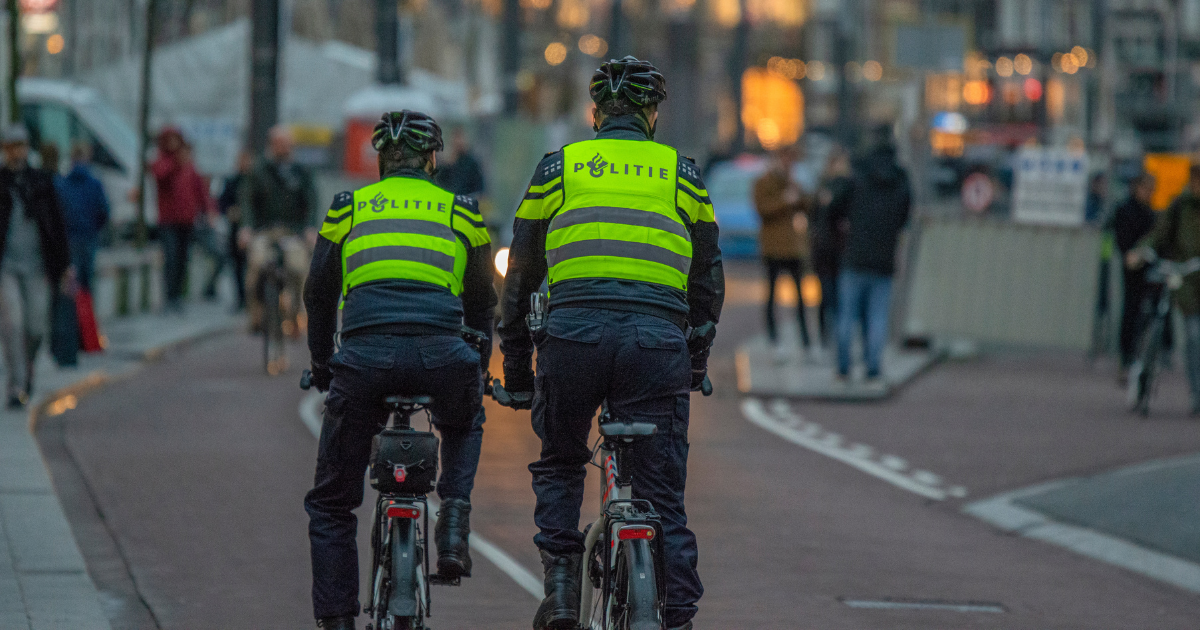 Spike in number of Dutch cyclists receiving fines for cycling without lights
